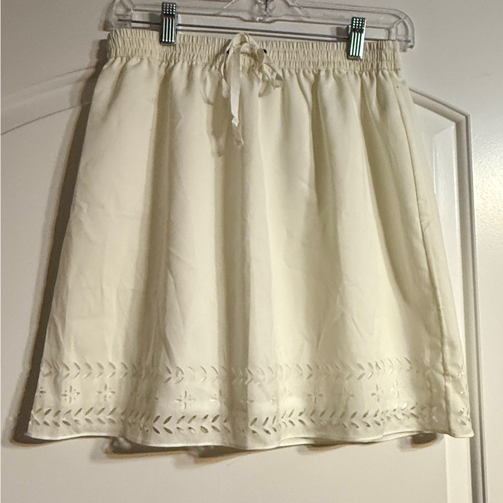 NWT J.Crew Eyelet Hem Mini Skirt Size 2 Ivory Laser Cut